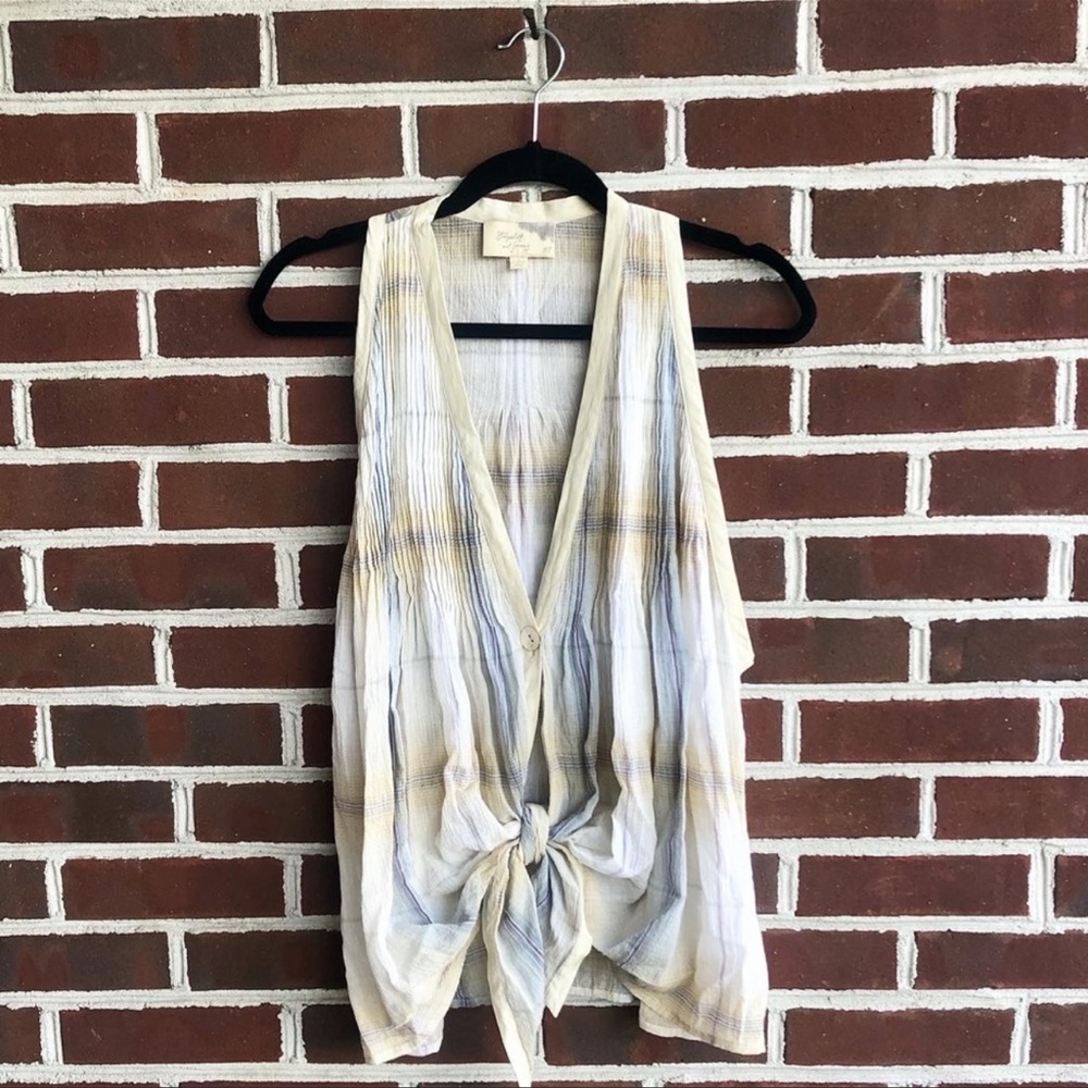 Elizabeth and James Pintuck Tied Striped Top M
